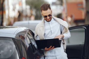 Never Miss a Meeting Again: How Pre-Booked Intercity Transfers Eliminate Travel Anxiety.