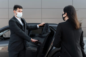 AI-Powered Airport Transfers: How Chauffeur Apps Predict Your Arrival Time (and Adjust Before You Land) 